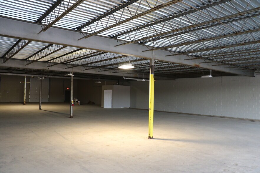 More Photos Of 3337 US Highway 301 N, Wilson Industrial For Lease