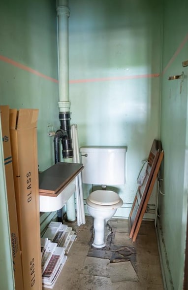 More Photos Of 102 W State St, Mauston Office For Sale