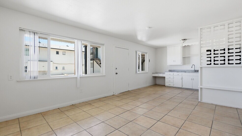 More Photos Of 511-517 E Fredricks St, Barstow Apartments For Sale