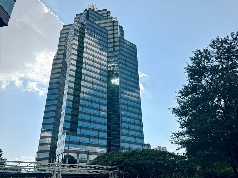 More Photos Of 5 Concourse Pky NE, Atlanta Coworking Space