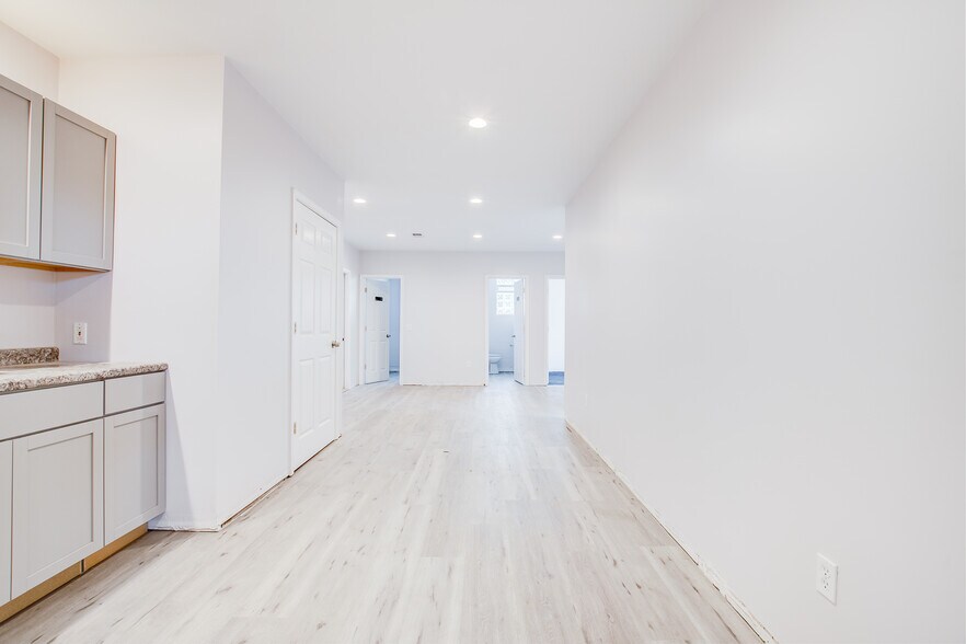 More Photos Of 1243 Tennessee Ave, Cincinnati Warehouse For Sale