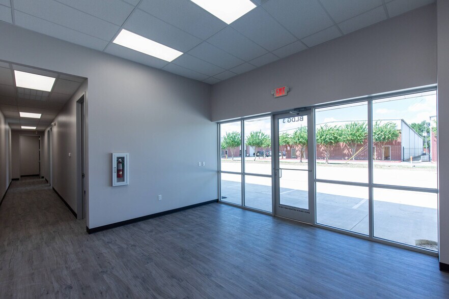 More Photos Of 19828 Little York Road, Katy Warehouse For Sale