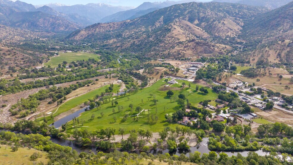 More Photos Of 41117 Sierra Dr, Three Rivers Golf Course Driving Range For Sale