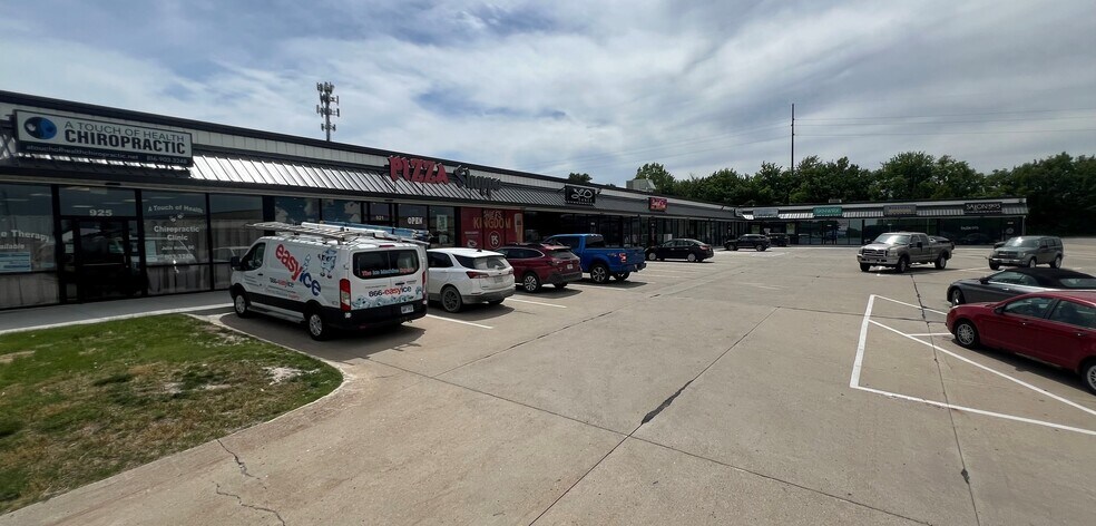 More Photos Of 905-909 State Rte 92, Kearney, MO 64060, USA, Kearney General Retail For Lease