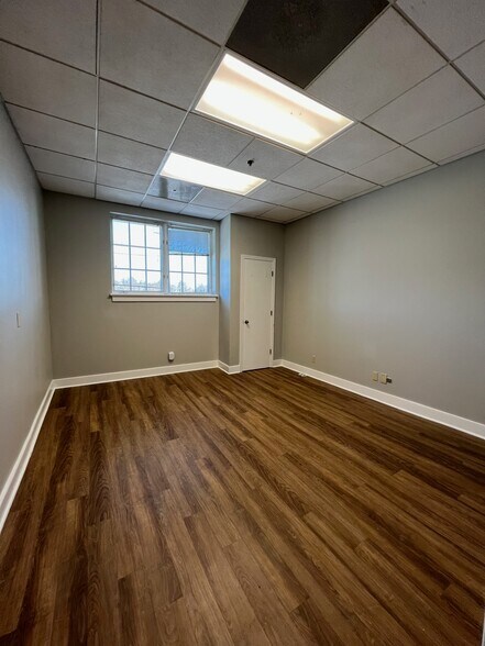 More Photos Of 1222-1226 Harris St, Charlottesville Office For Lease