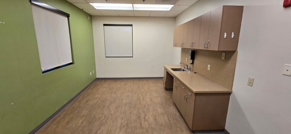 More Photos Of 3605 Ranch Dr, Prescott Medical For Sale