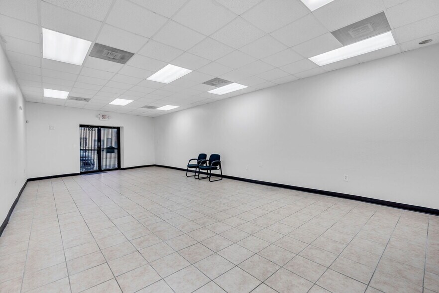 More Photos Of 5208 Harrisburg Blvd, Houston Storefront For Lease