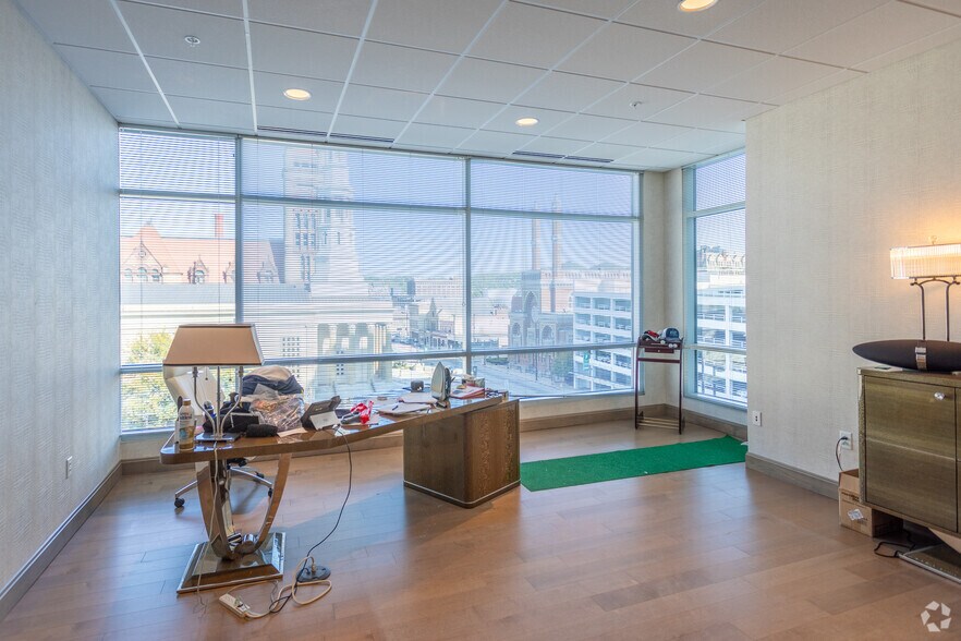 More Photos Of 655 Plum St, Cincinnati Office For Sale