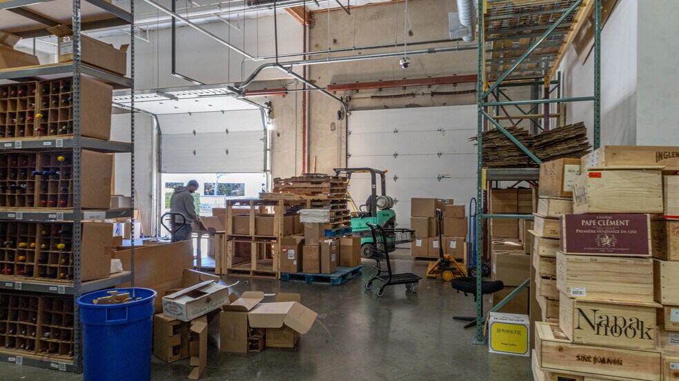 More Photos Of 435-445 Devlin Rd, Napa Research And Development For Sale