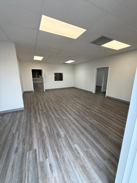 More Photos Of 4640 Damascus Rd, Memphis Warehouse For Lease