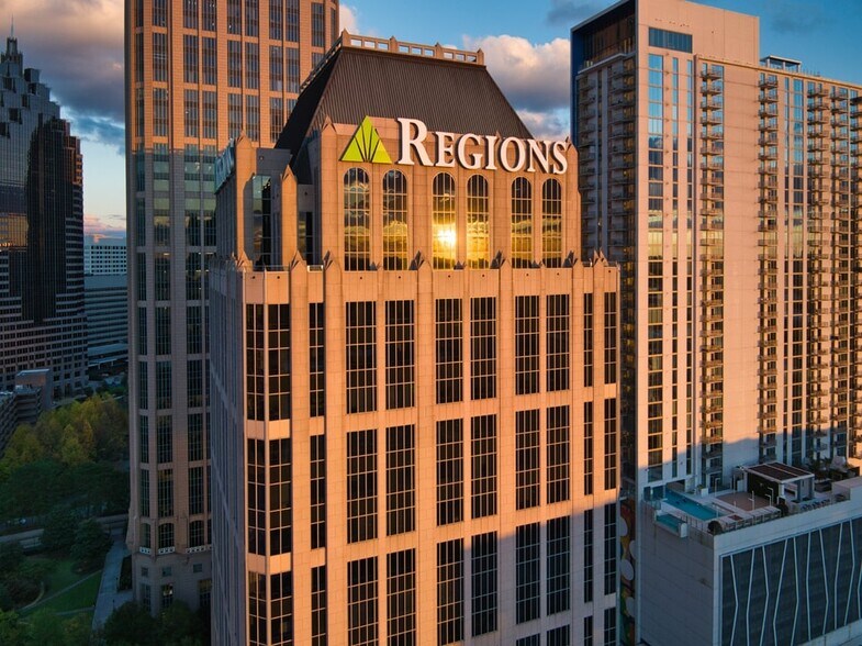 More Photos Of 1180 W Peachtree St NW, Atlanta Office For Lease