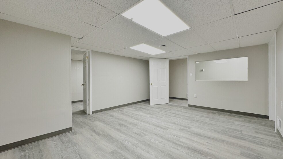 More Photos Of 7125 Reading Rd, Cincinnati Medical For Sale