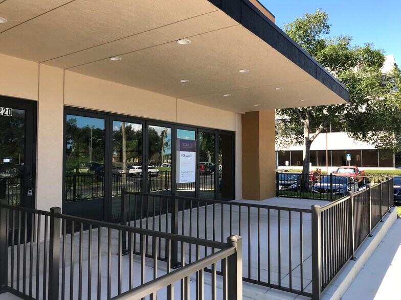 More Photos Of 11270-11270 4th St N, Saint Petersburg Unknown For Lease