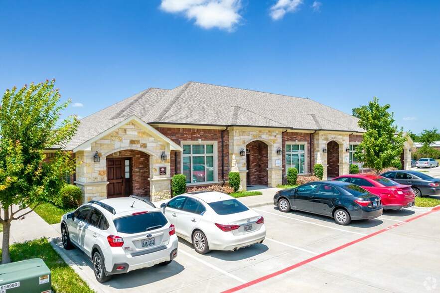 More Photos Of 8668 John Hickman Pky, Frisco Medical For Lease