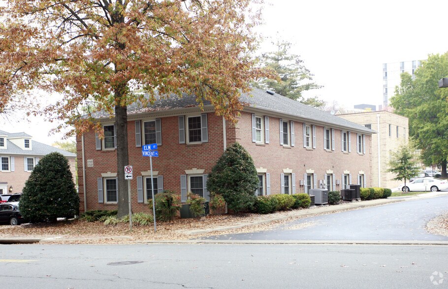 More Photos Of 6846 Elm St, McLean Office For Lease