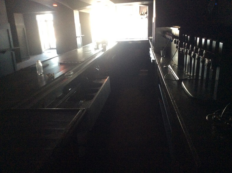 More Photos Of 5636 US Route 60, Huntington Unknown For Lease