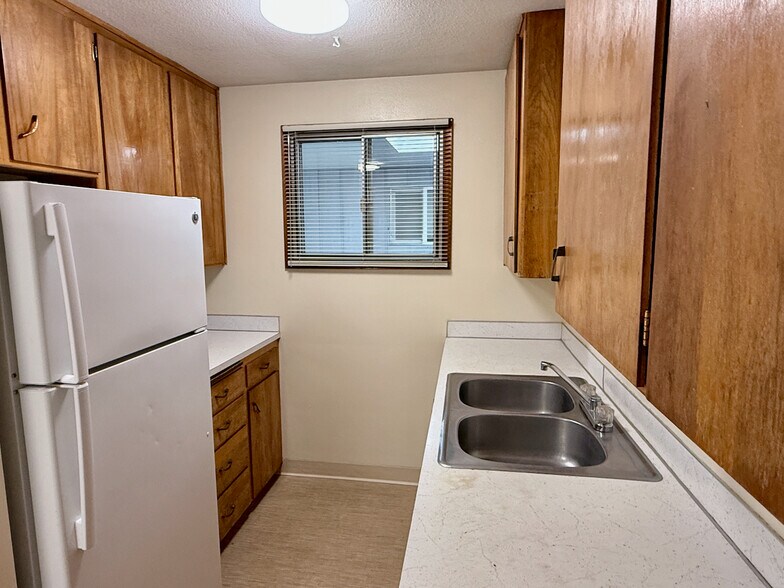 More Photos Of 426 NW 11th St, Corvallis Apartments For Sale