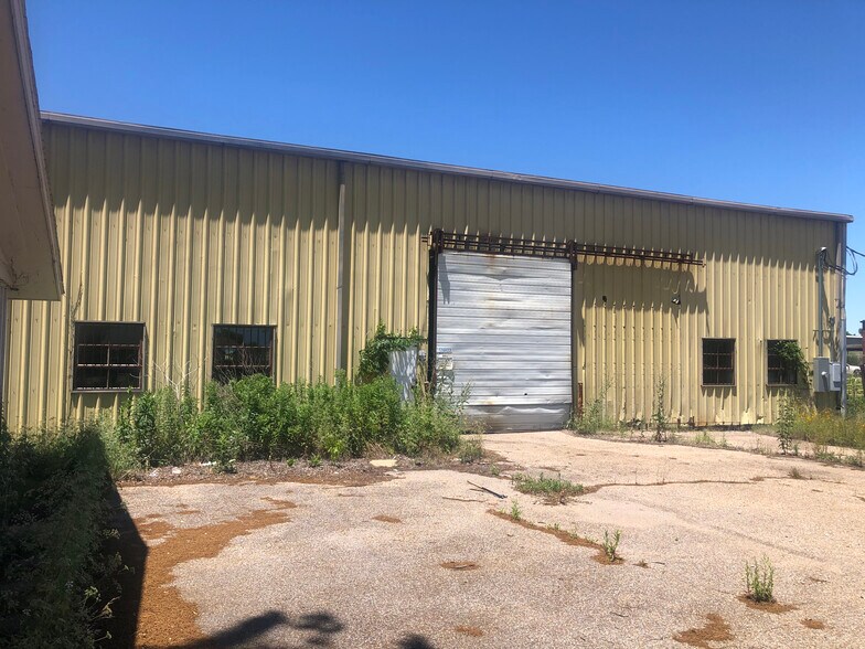 More Photos Of 201 N First, West Helena Manufacturing For Sale