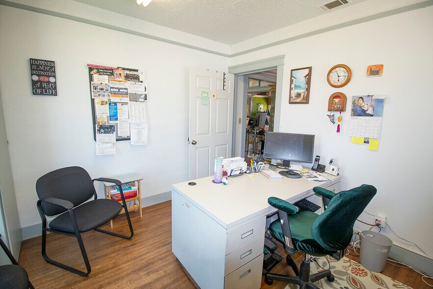 More Photos Of 215 E Fesler St, Santa Maria Storefront For Sale