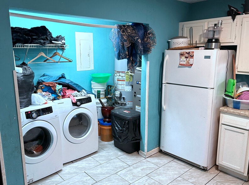 More Photos Of 1009 Bryant Way, Bowling Green Apartments For Sale