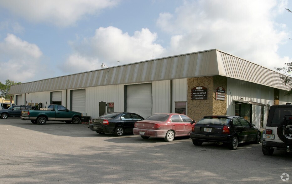 More Photos Of 1101 Sun Century Rd, Naples Warehouse For Sale