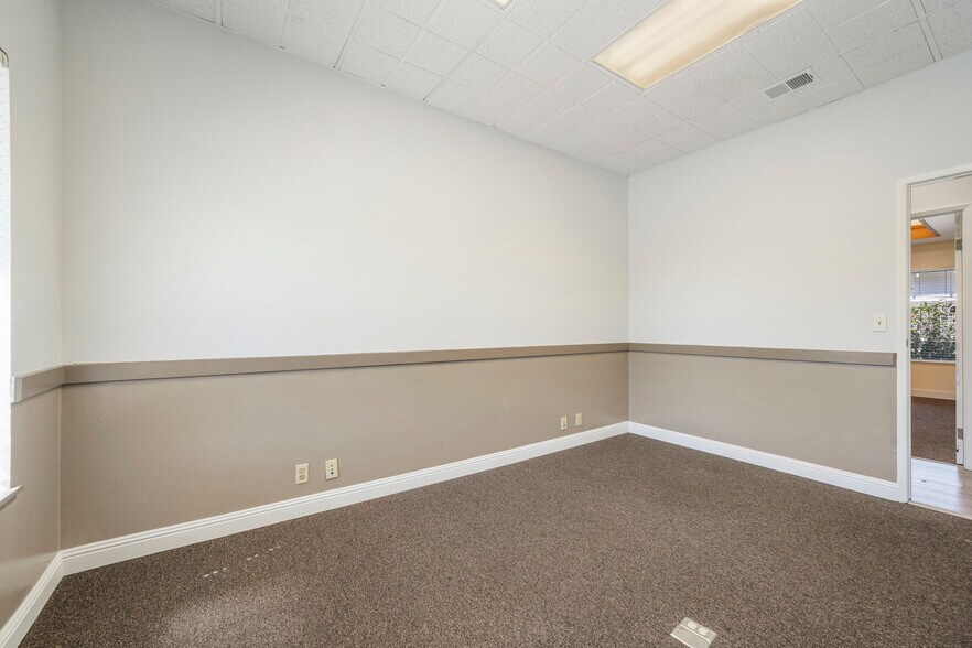 More Photos Of 2100 Tennessee St, Vallejo Office For Sale