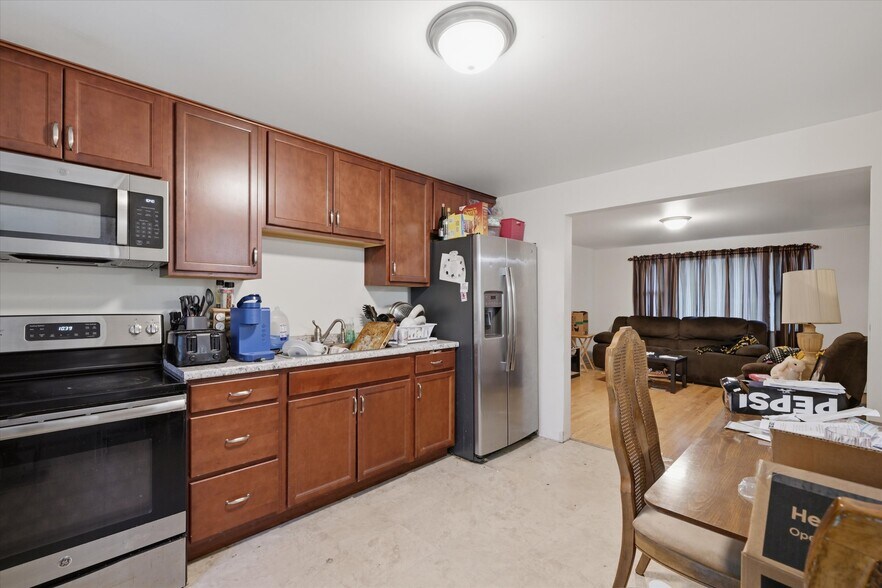 More Photos Of 1017 Highland Ave, Greensburg Restaurant For Sale
