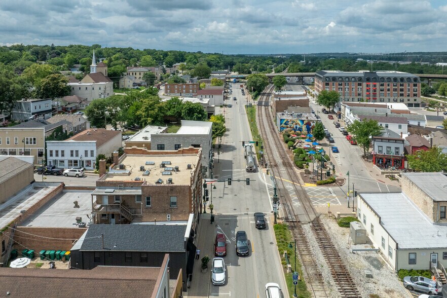 More Photos Of 400 Main St, Lemont Storefront Retail Residential For Sale