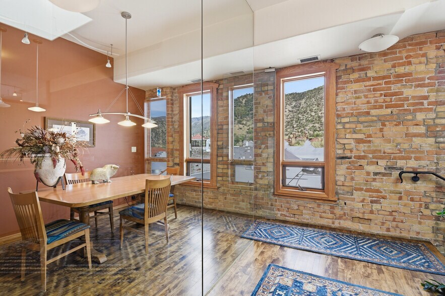 More Photos Of 713 Cooper Ave, Glenwood Springs General Retail For Sale