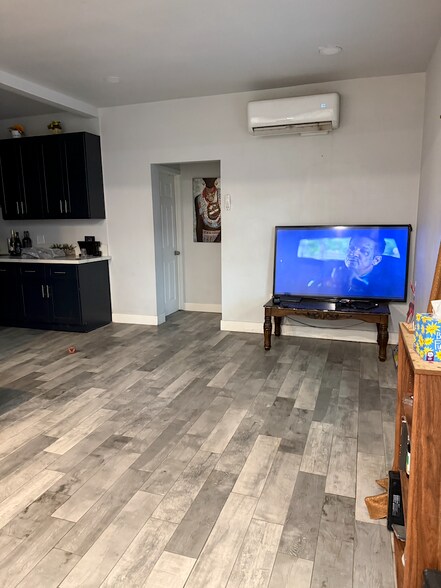 More Photos Of 338 Norris Rd, Bakersfield Multifamily For Sale