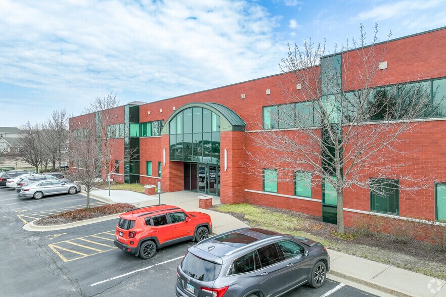 More Photos Of 12151-12199 Regency Pky, Huntley Office For Sale