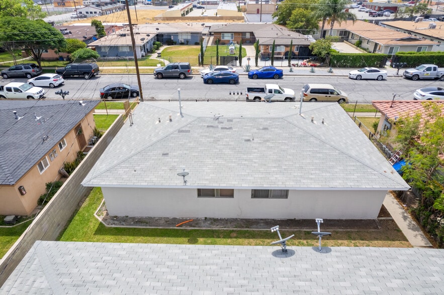 More Photos Of 412 W Ramona Dr, Rialto Multifamily For Sale