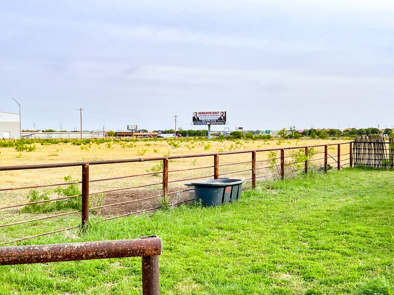 More Photos Of 4901 Eagle Pass Rd, Abilene Warehouse For Sale