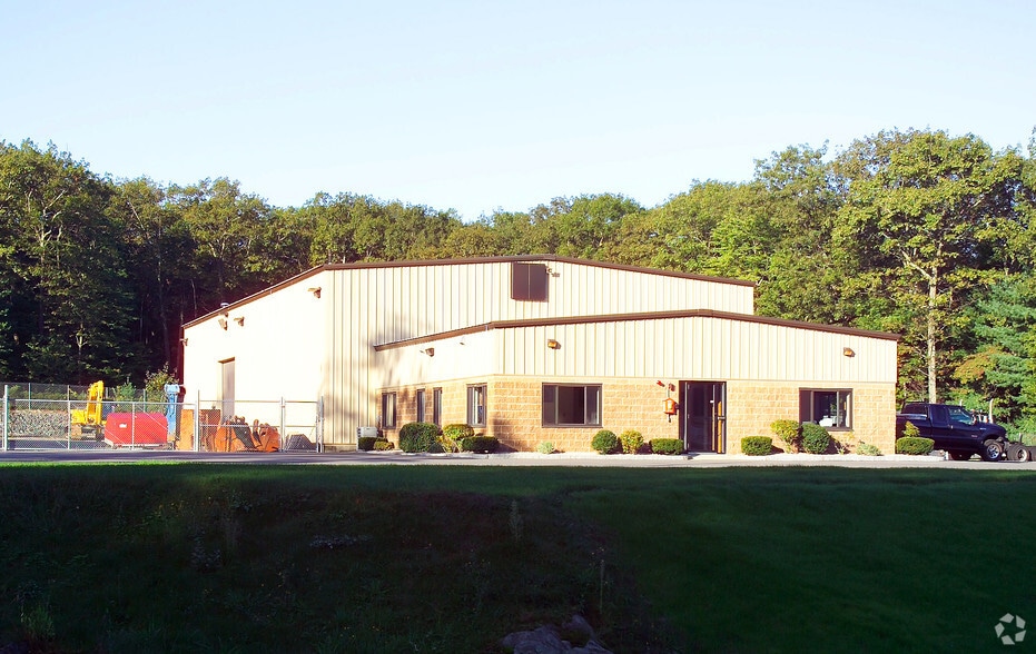 Primary Photo Of 25 E Belcher Rd, Foxborough Warehouse For Lease