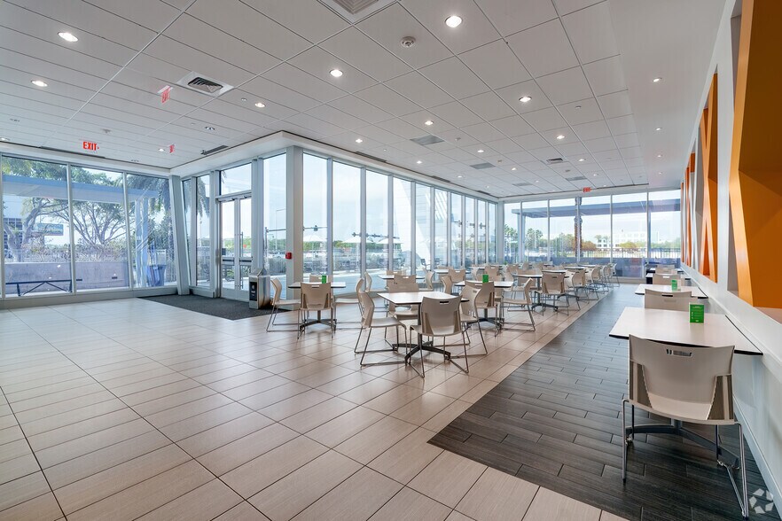 More Photos Of 9395 S John Young Pky, Orlando Office For Lease