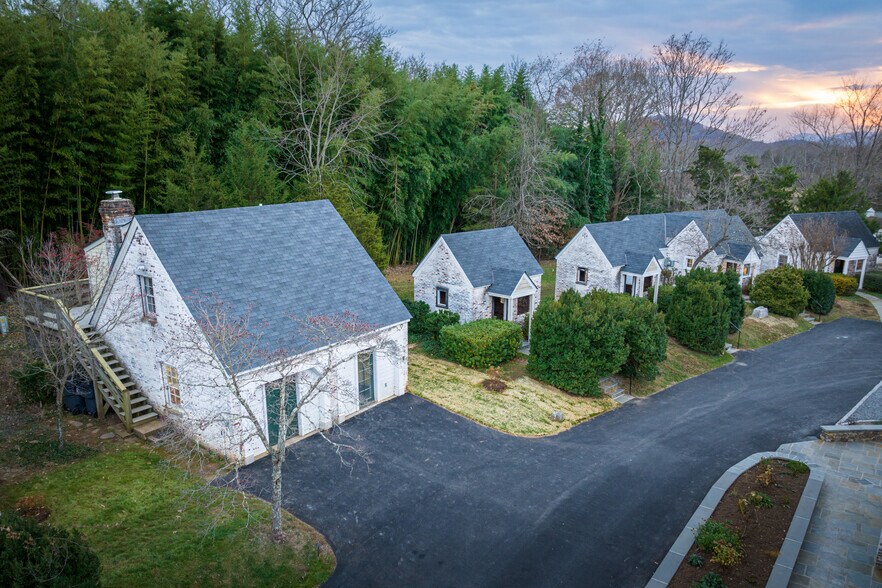 More Photos Of 3500 Sunset Lodge Ct, Charlottesville Hotel For Sale