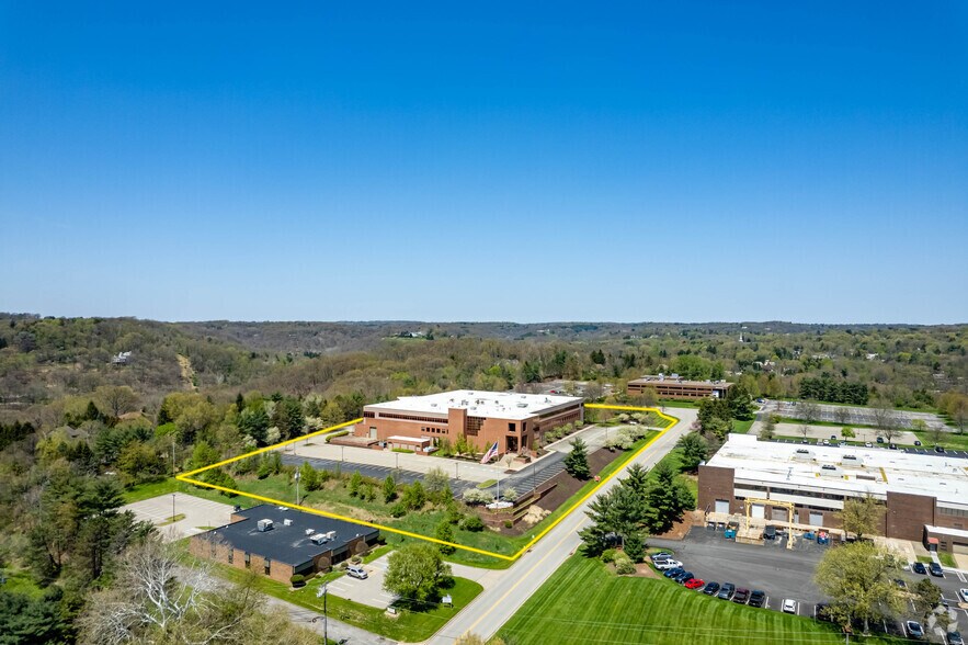 More Photos Of 615 Epsilon Dr, Pittsburgh Light Manufacturing For Sale