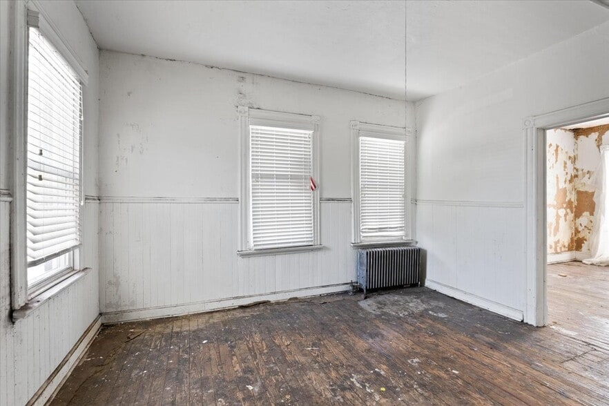 More Photos Of , Scranton Unknown For Sale