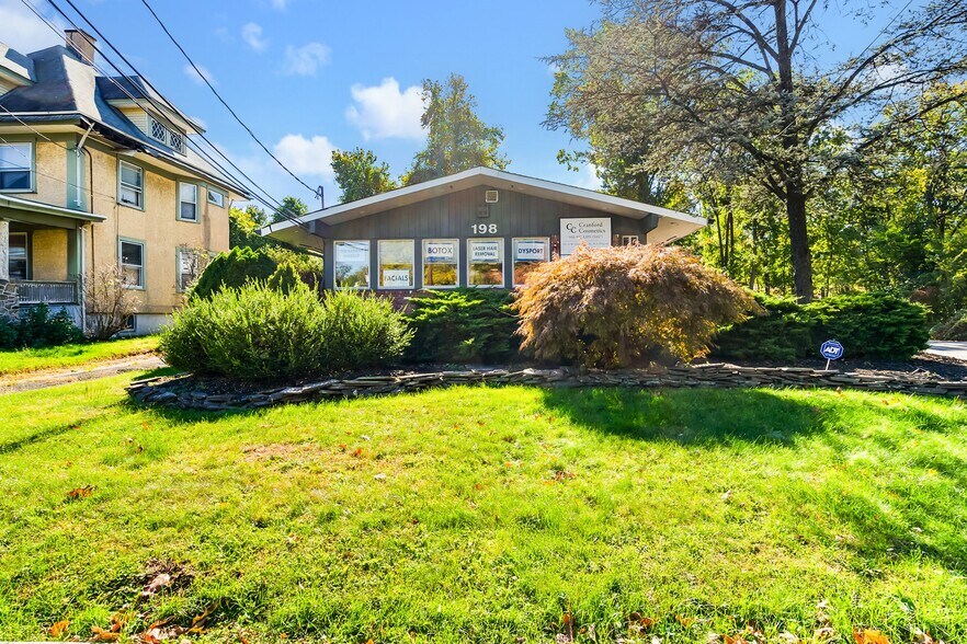 More Photos Of 198 North Ave E, Cranford Medical For Sale