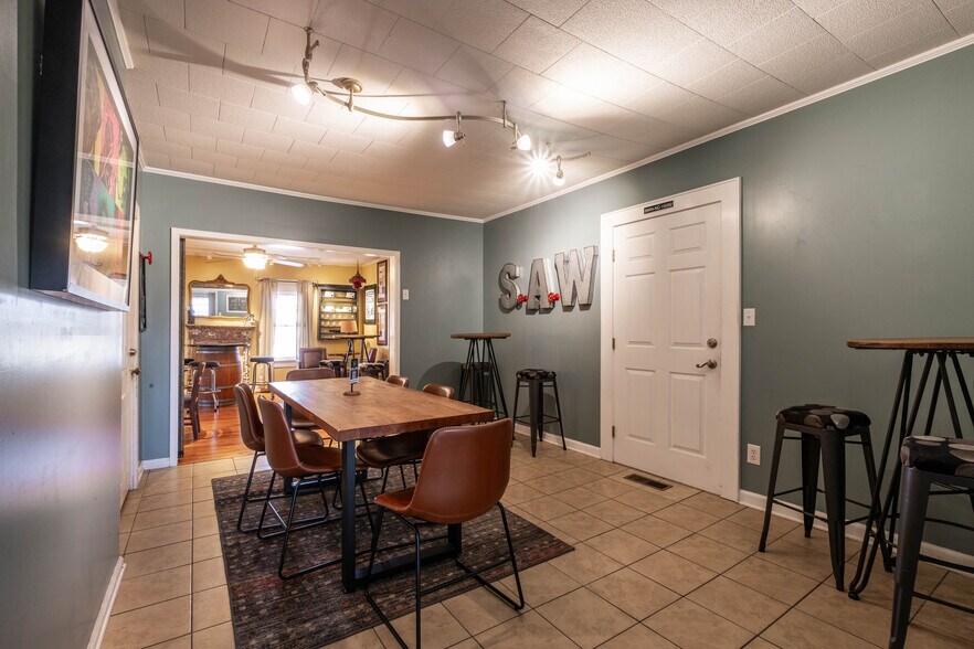 More Photos Of 913 N Bridge St, Elkin General Retail For Sale