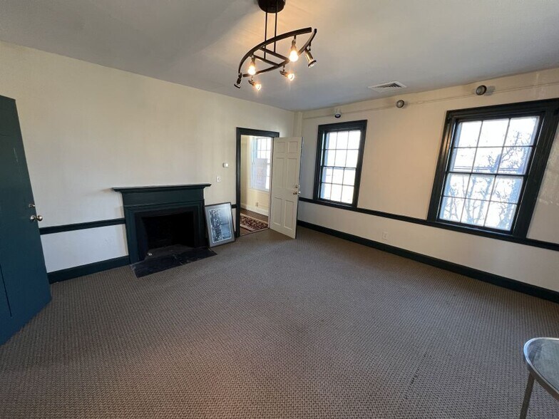 More Photos Of 23 Boston St, Guilford Office For Lease
