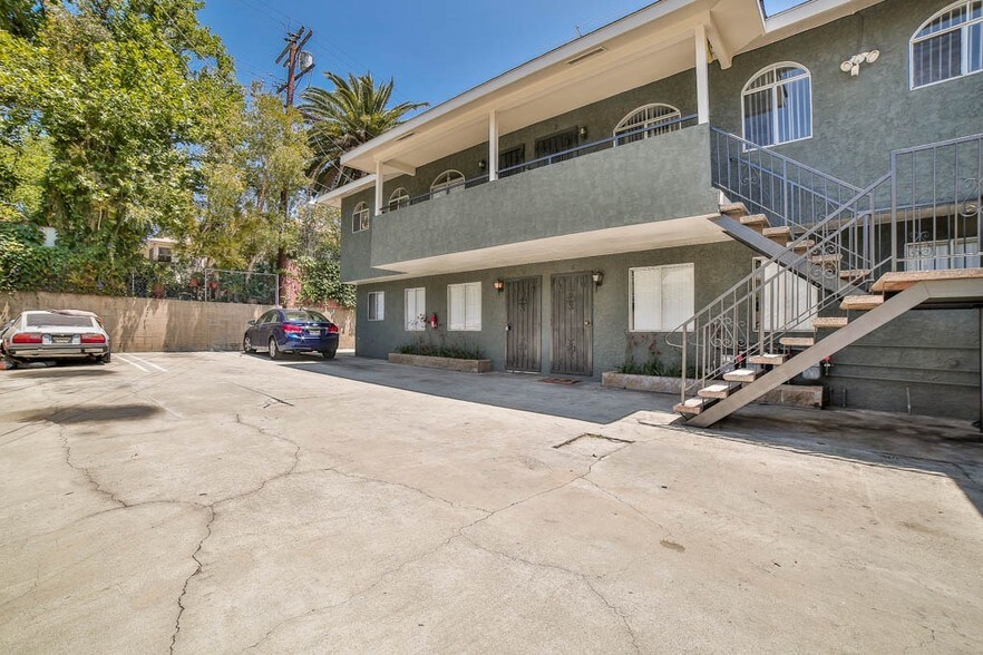 More Photos Of 508 N Ardmore Ave, Los Angeles Apartments For Sale