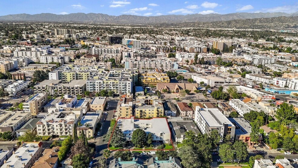 More Photos Of 11175 Huston St, North Hollywood Apartments For Sale