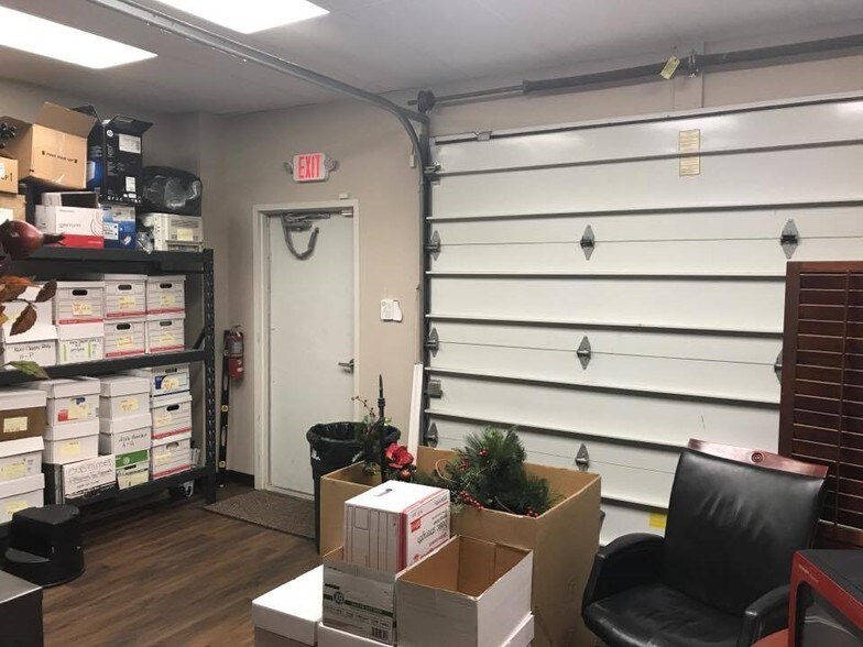 More Photos Of 8050-8070 Washington Village Dr, Dayton Flex For Lease