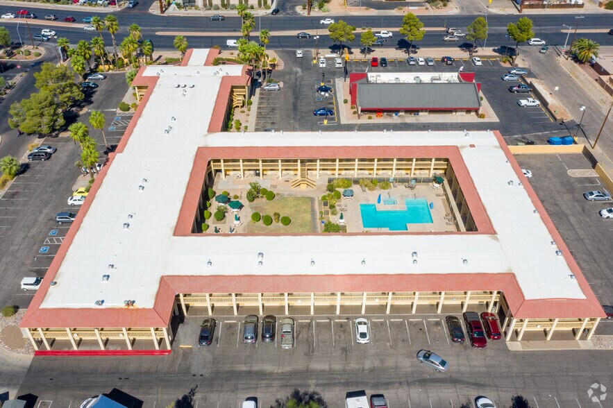 More Photos Of 6404 E Broadway Blvd, Tucson Hotel For Sale