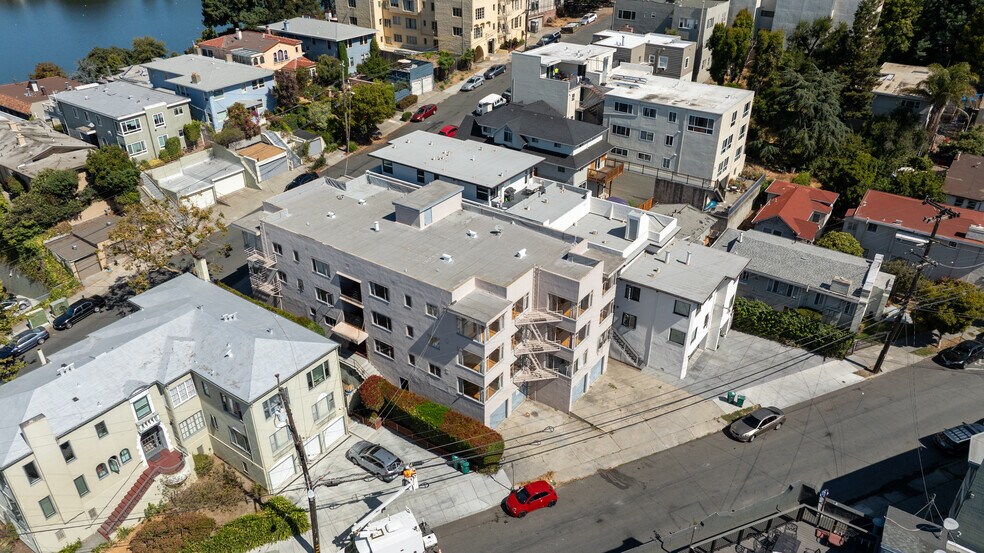 More Photos Of 410 Merritt Ave, Oakland Apartments For Sale