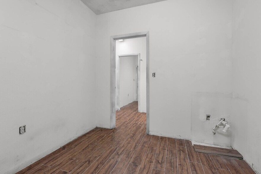 More Photos Of 2306 Lee Rd, Winter Park Medical For Lease