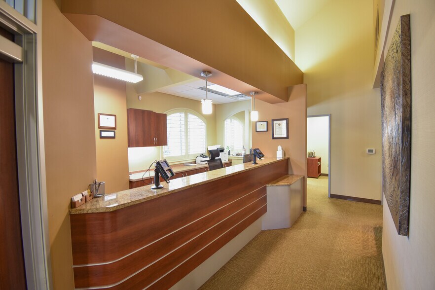 More Photos Of 2500 W William Cannon Dr, Austin Medical For Sale