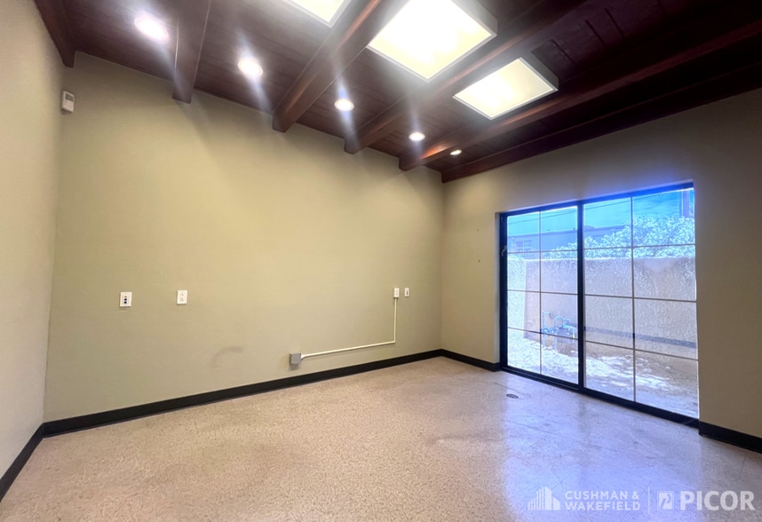 More Photos Of 3970-3986 N Campbell Ave, Tucson Medical For Sale