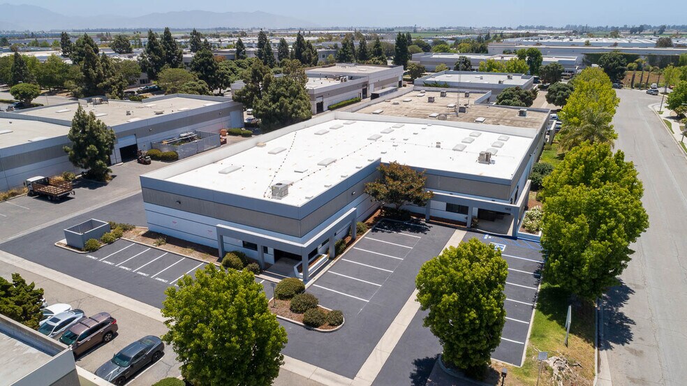 Primary Photo Of 220 Bernoulli Cir, Oxnard Manufacturing For Sale